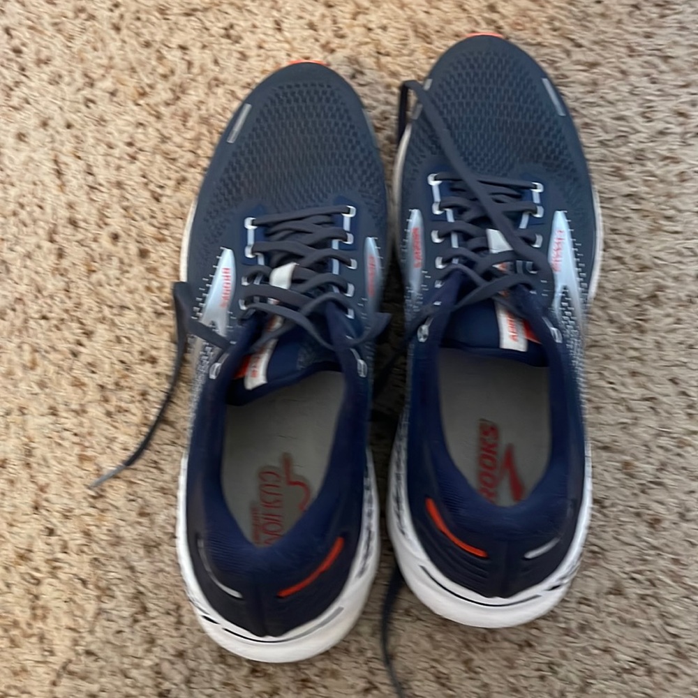 Brooks Adrenaline CTS size 12.5